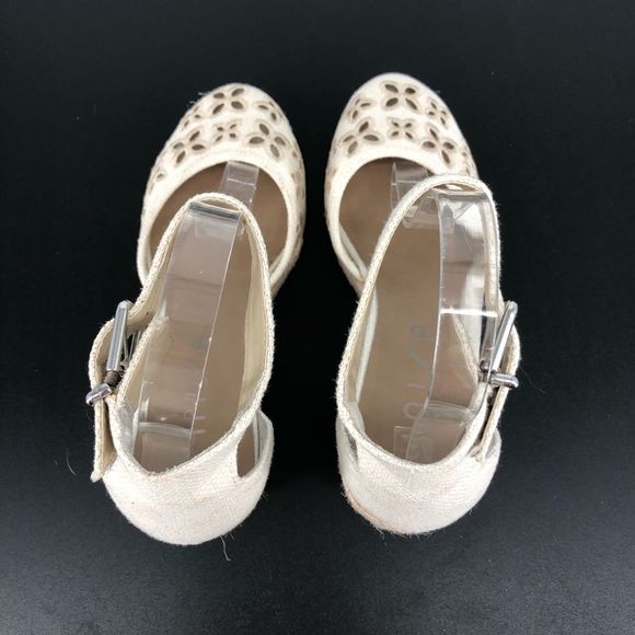 Unisa Unareia Cream Embroidered Eyelet Ankle Strap Espadrille Wedge Sandals 8 - Picture 9 of 15